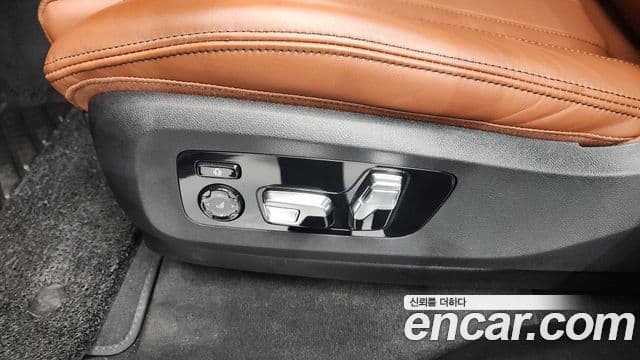 BMW X7 2024 — Photo 10/36