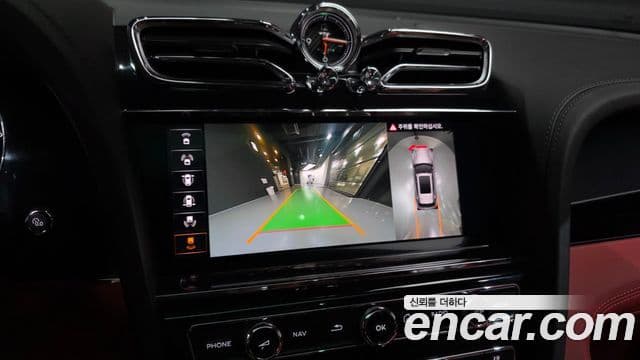 Bentley Bentayga 2022 — Photo 17/20