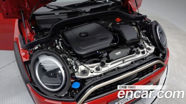 Mini Cooper S 2025 — Фото 18/20