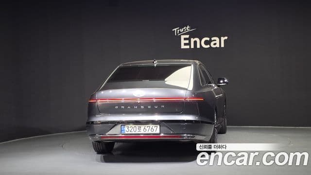 Hyundai Grandeur 2022 — ფოტო 4/20