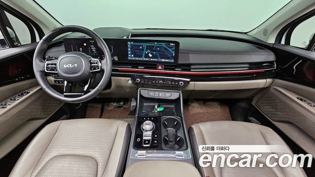 Kia Carnival 2023 — ფოტო 7/20