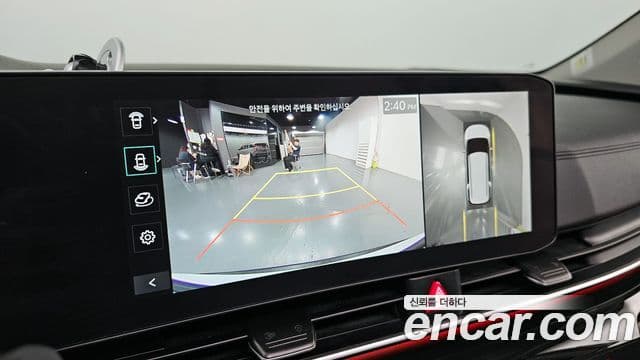 Kia Carnival 2023 — ფოტო 14/20