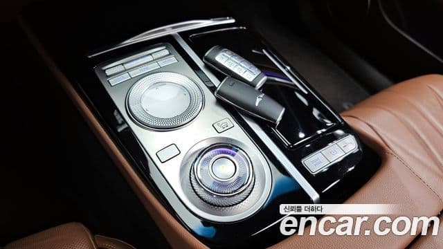 Genesis Electrified G80 2021 — ფოტო 7/20