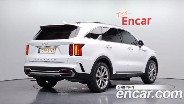 Kia Sorento 2022 — Фото 2/20