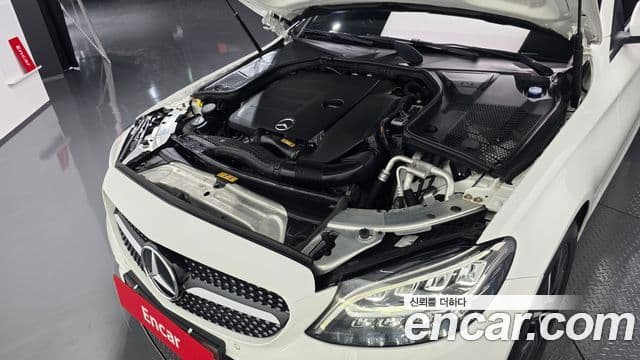 Mercedes-Benz C-Class 2019 — фото 6 из 20