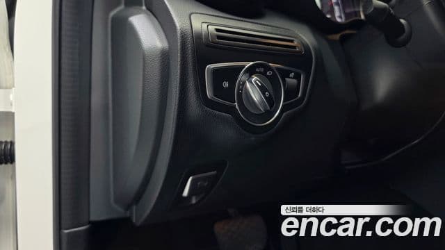 Mercedes-Benz C-Class 2019 — фото 20 из 20