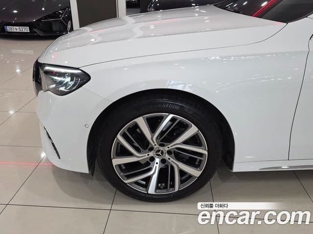 Mercedes-Benz E-Class 2025 — фото 4 из 19