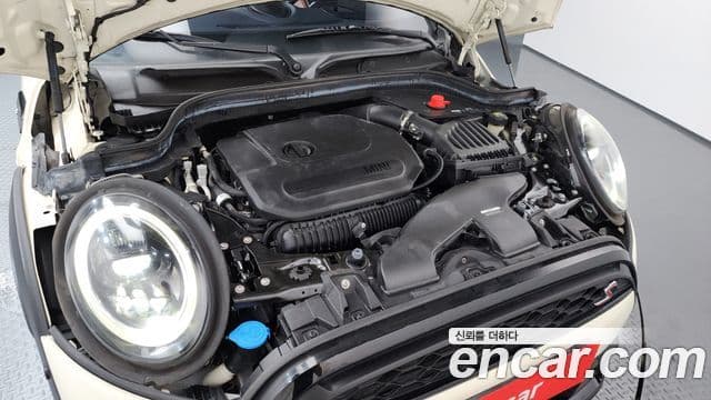 Mini Cooper S Convertible 2022 — фото 6 из 20