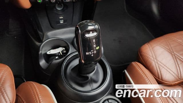 Mini Cooper S Convertible 2022 — фото 9 из 20