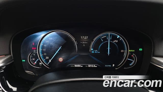 BMW 5 Series 2018 — Фото 7/20