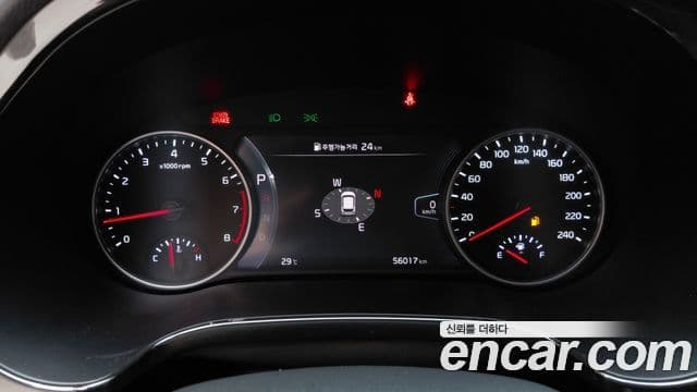 Kia Seltos 2022 — ფოტო 8/20