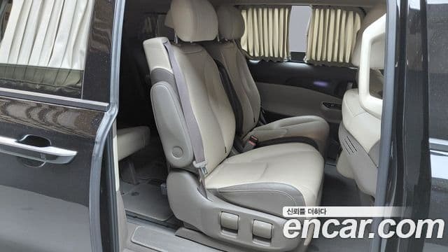 Kia Carnival 2022 — Şəkil 11/20