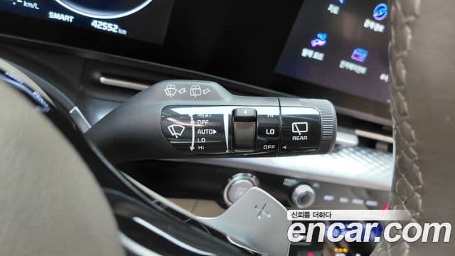 Kia Carnival 2022 — Şəkil 18/20