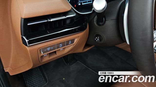 Genesis Electrified G80 2022 — Şəkil 19/20