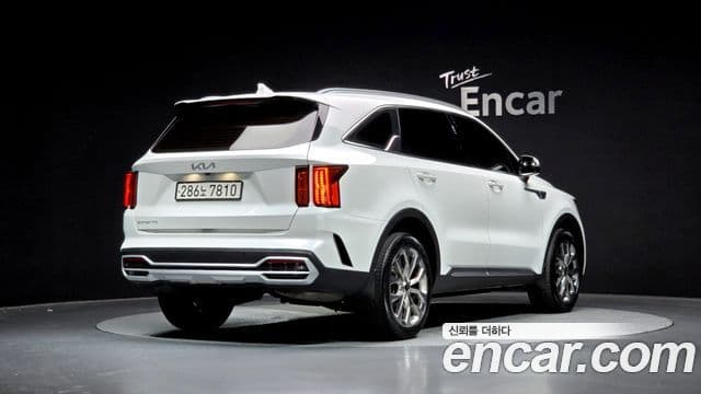 Kia Sorento 2022 — фото 2 из 20
