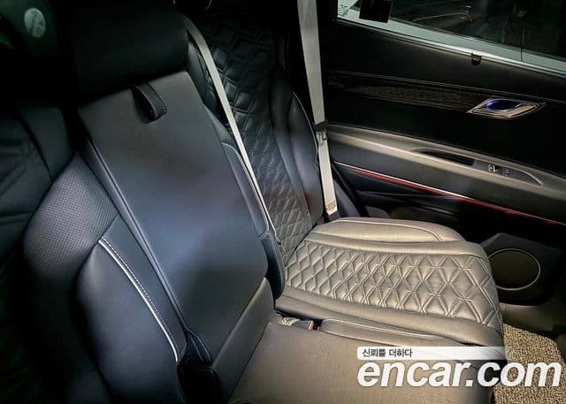 Genesis GV80 Coupe 2023 — Şəkil 7/12