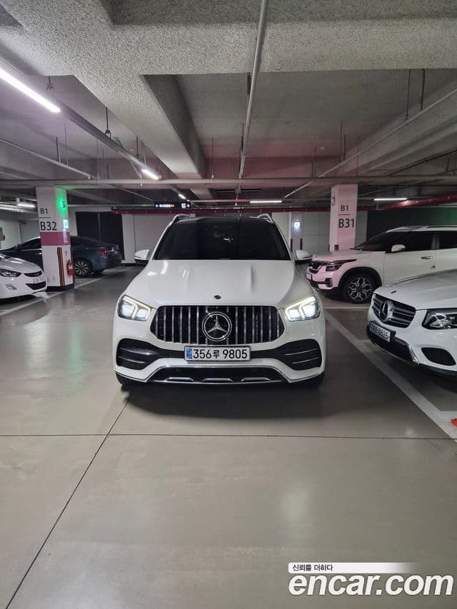 Mercedes-Benz GLE-Class 2020 — ფოტო 10/10