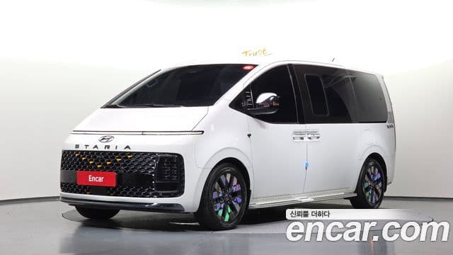 Hyundai Staria 2021 — Şəkil 1/20