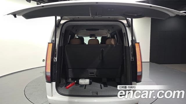 Hyundai Staria 2021 — Şəkil 20/20