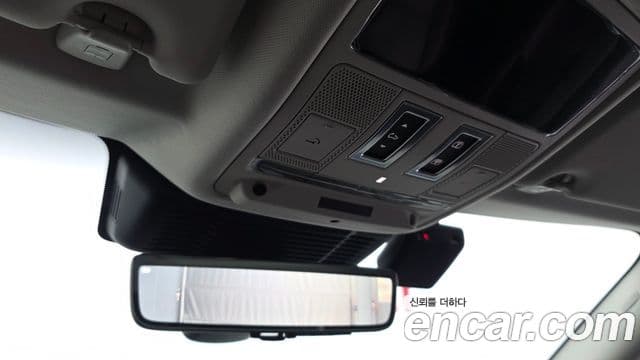 Land Rover Range Rover Evoque 2025 — ფოტო 17/20