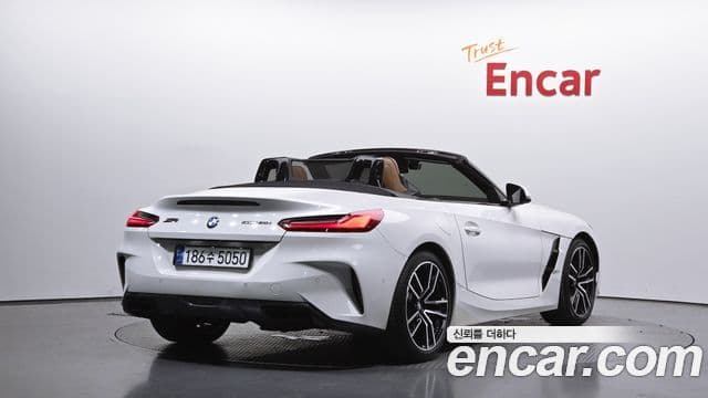 BMW Z4 2020 — Фото 2/20
