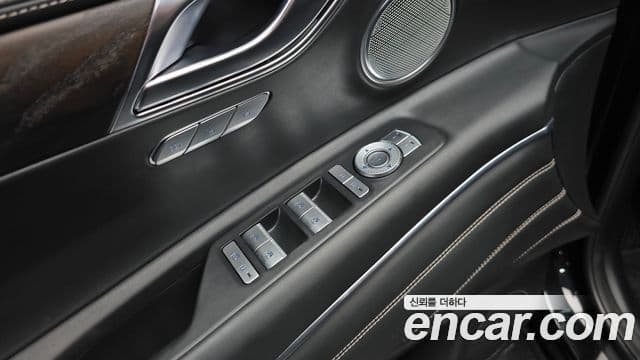 Genesis GV80 2020 — ფოტო 14/20