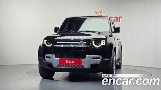 Land Rover Defender 2022 — фото 3 из 20