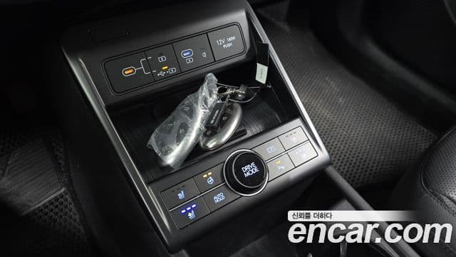 Hyundai Kona 2023 — Şəkil 17/20