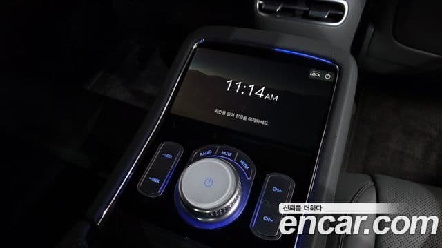 Genesis G90 2023 — ფოტო 3/40