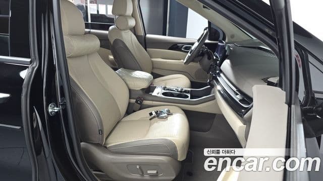 Kia Carnival 2025 — Şəkil 26/34