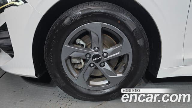 Kia K5 2022 — фото 5 из 20