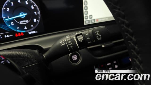 Kia Seltos 2024 — Şəkil 16/20