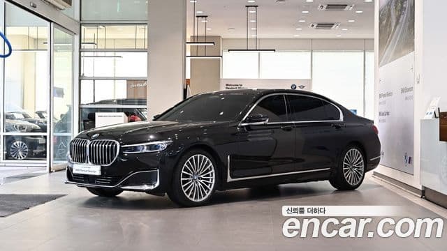 BMW 7 Series 2019 — ფოტო 20/20