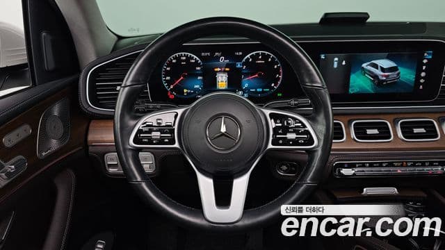 Mercedes-Benz GLE-Class 2021 — ფოტო 12/20
