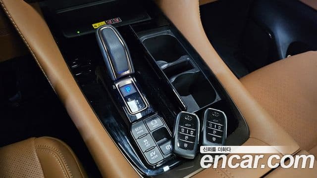 Toyota Alphard 2025 — ფოტო 9/20