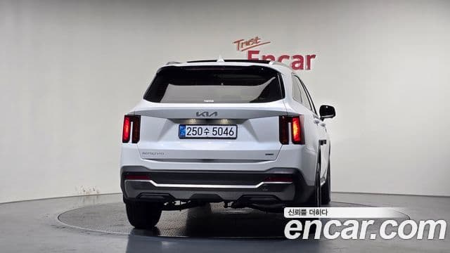 Kia Sorento 2025 — фото 4 из 20