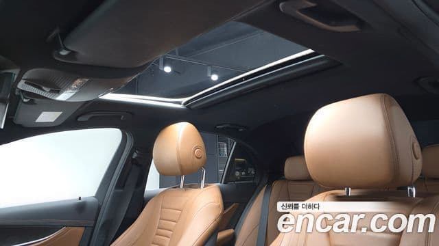 Mercedes-Benz E-Class 2021 — Şəkil 15/20