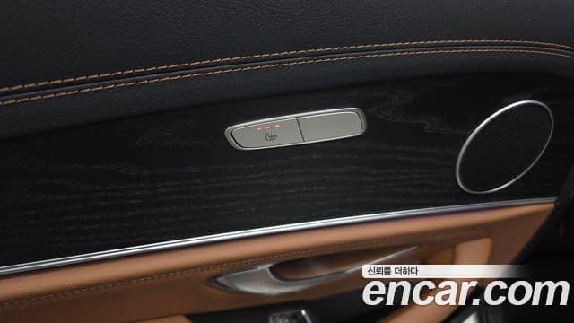 Mercedes-Benz E-Class 2021 — Şəkil 19/20