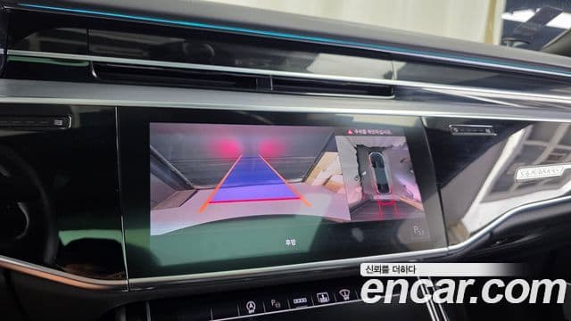 Audi A8 2021 — ფოტო 15/20