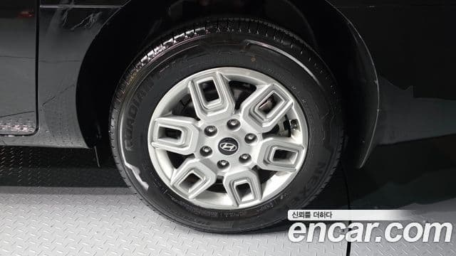 Hyundai Staria 2024 — фото 5 из 20
