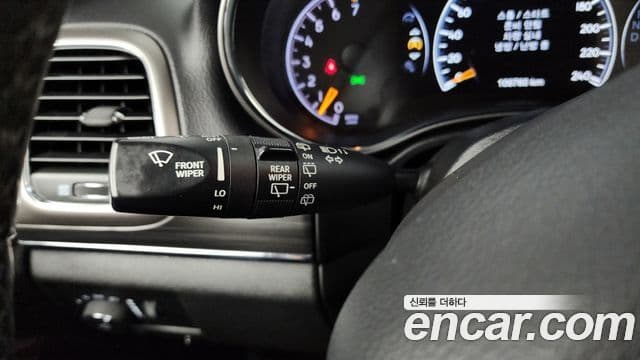 Jeep Grand Cherokee 2019 — Şəkil 29/34