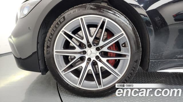 Mercedes-Benz AMG GT 2024 — фото 5 из 20