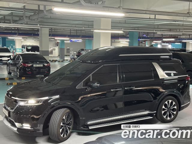 Kia Carnival 2021 — фото 5 из 20