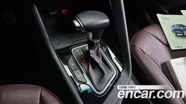 Kia Niro 2019 — Фото 9/20