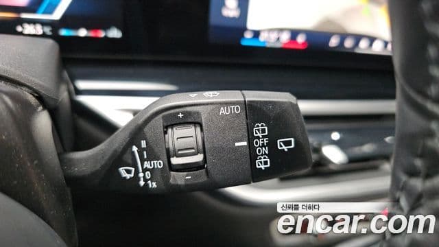 BMW X7 2024 — Photo 21/37