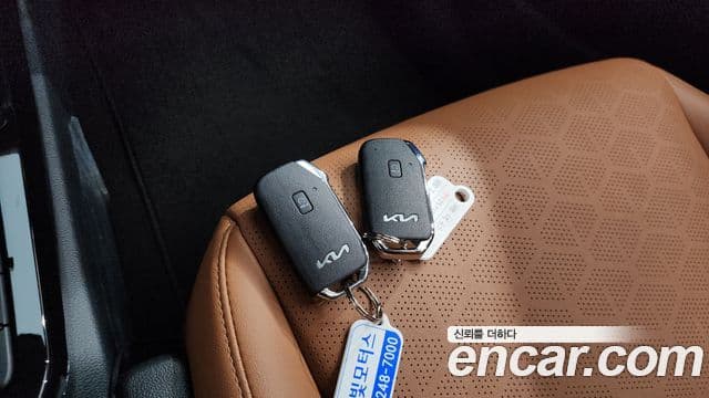 Kia Seltos 2025 — Şəkil 17/20