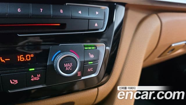 BMW 4 Series 2018 — Şəkil 18/33