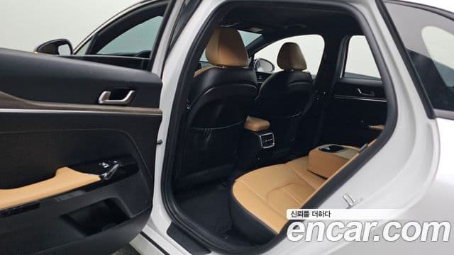 Kia K5 2020 — Şəkil 11/20