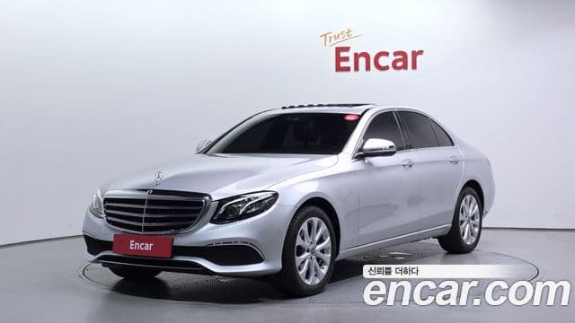 Mercedes-Benz E-Class 2018 — Фото 1/20