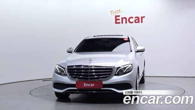 Mercedes-Benz E-Class 2018 — Фото 3/20